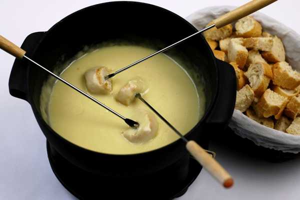 Cheese fondue pot for Cheese Fondue Day